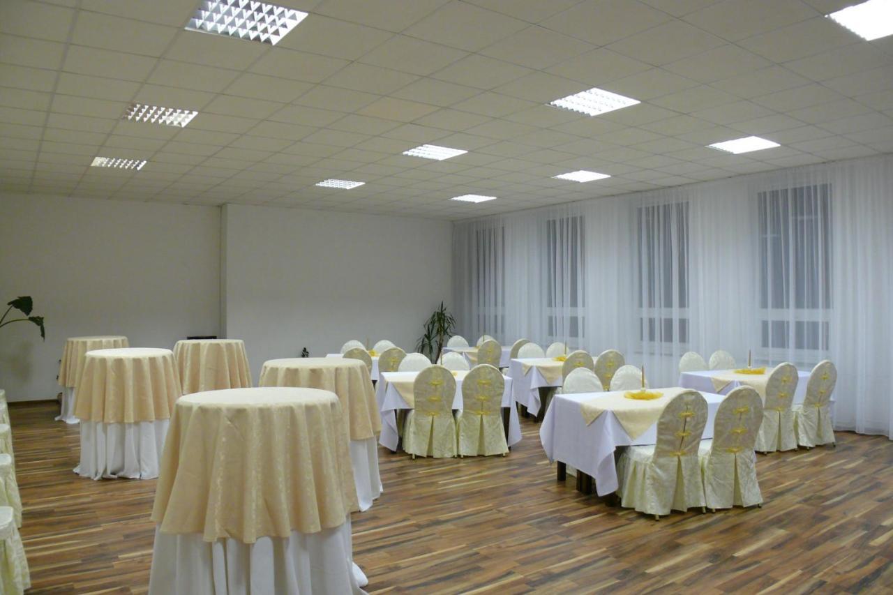 Svatojansky Kastiel Hotel Liptovsky Jan Ngoại thất bức ảnh