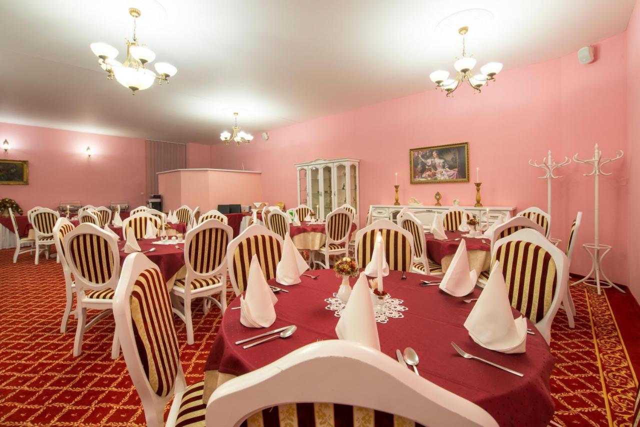 Svatojansky Kastiel Hotel Liptovsky Jan Ngoại thất bức ảnh